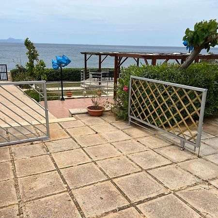Beachfront Family Villa Katerina With Private Pool, Playground, Bbq & Amazing Sea Views! Petres  Exterior foto