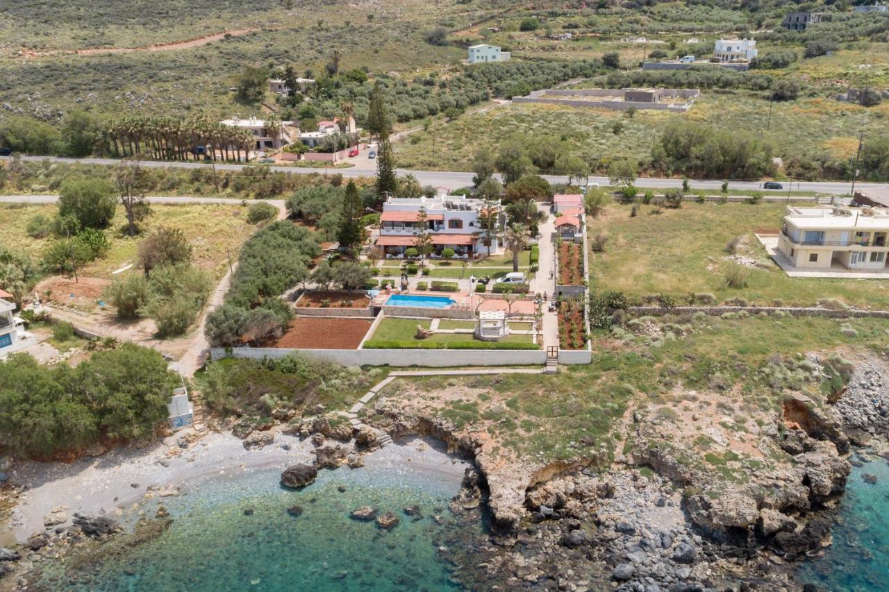 Beachfront Family Villa Katerina With Private Pool, Playground, Bbq & Amazing Sea Views! Petres  Exterior foto