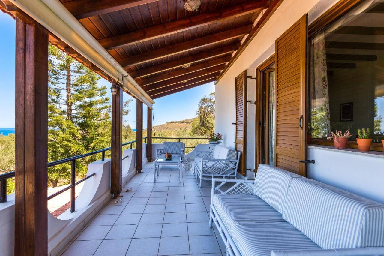 Beachfront Family Villa Katerina With Private Pool, Playground, Bbq & Amazing Sea Views! Petres  Exterior foto